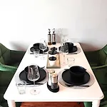 Homely Serenity Greens - Stylisch Studio-apartment With Kitchen - 15 Min From Station-pet Friendly ミュンヘン