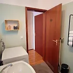 Homely Serenity Greens - Stylisch Studio-apartment With Kitchen - 15 Min From Station-pet Friendly *