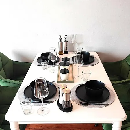Homely Serenity Greens - Stylisch Studio-apartment With Kitchen - 10 Min To Station, Pet Friendly Munich