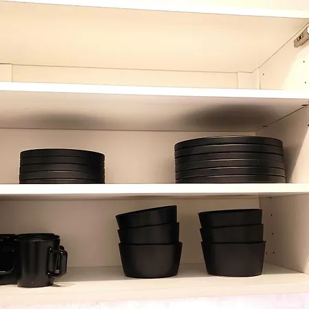 Apartment Homely Serenity Greens - Stylisch Studio-apartment With Kitchen - 10 Min To Station, Pet Friendly *