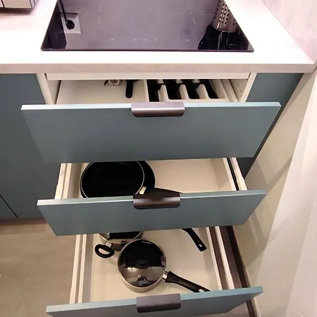 Apartment Homely Serenity Greens - Stylisch Studio-apartment With Kitchen - 10 Min To Station, Pet Friendly *