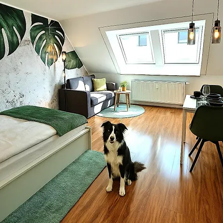 Homely Serenity Greens - Stylisch Studio-apartment With Kitchen - 10 Min To Station, Pet Friendly Apartment