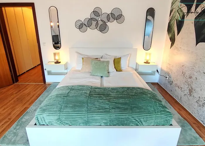 Appartamento Homely Serenity Greens - Stylisch Studio-apartment With Kitchen - 15 Min From Station-pet Friendly Monaco di Baviera