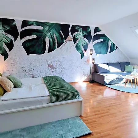 Homely Serenity Greens - Stylisch Studio-apartment With Kitchen - 15 Min From Station-pet Friendly Appartement *
