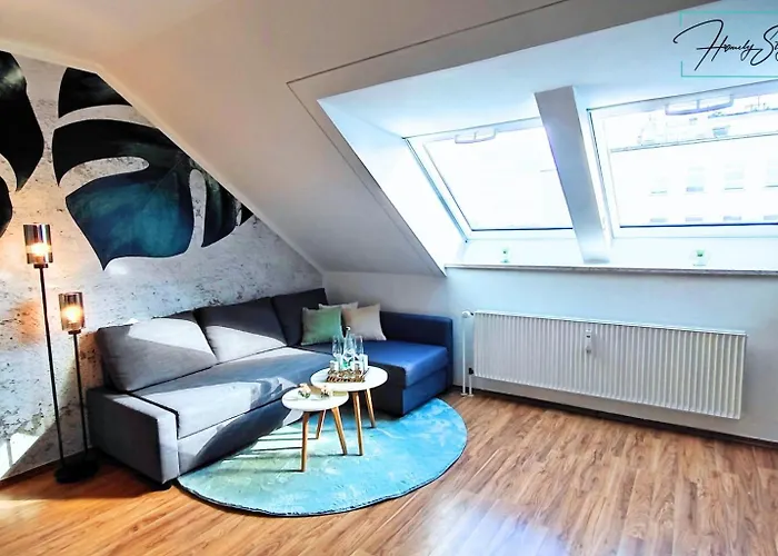 Homely Serenity Greens - Stylisch Studio-apartment With Kitchen - 15 Min From Station-pet Friendly Apartment